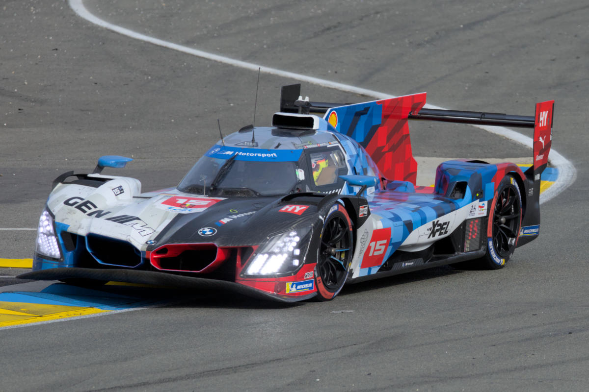 24 Heures du Mans 2026 Hypercar No. 15 BMW M Hybrid V8.jpg